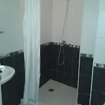 Seasons 2 Hotel *