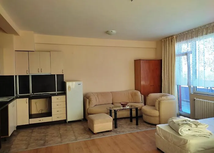 فندق Seasons 2 *